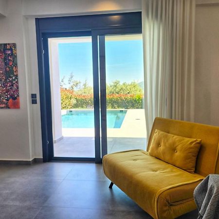Nemesis Luxury Villas Apolpaina Eksteriør billede