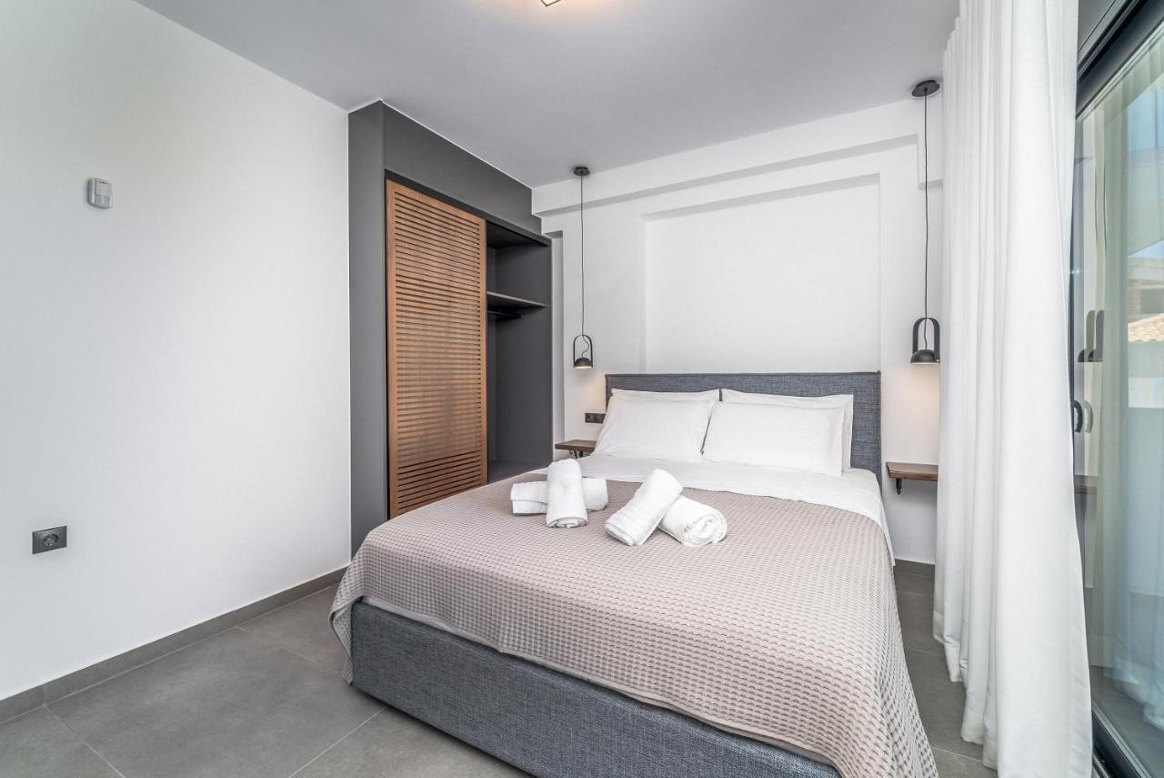 Nemesis Luxury Villas Apolpaina Eksteriør billede