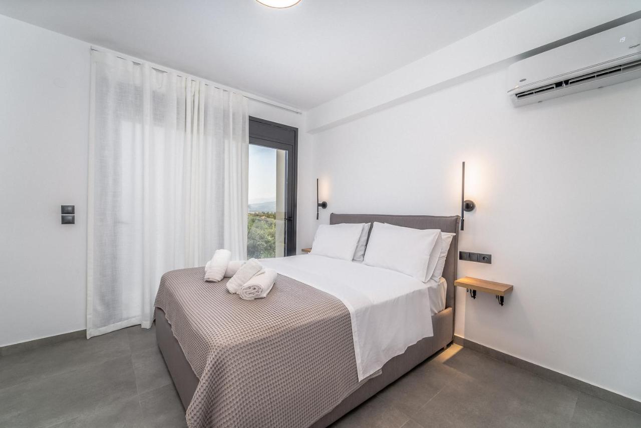 Nemesis Luxury Villas Apolpaina Eksteriør billede